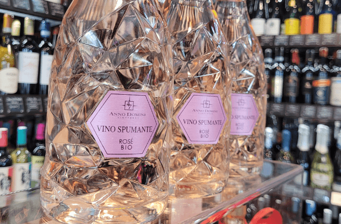 DIAMANTE ANNO DOMINI ROSE BIO EXTRA 3 butelki koło siebie